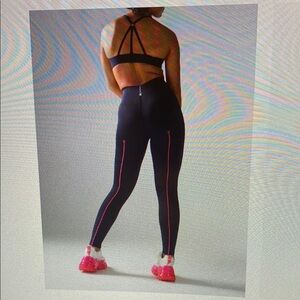 Hotline High-Waist Legging